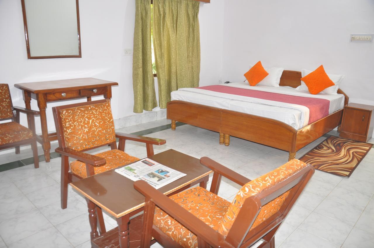 Hotel Eagle Nest Bharatpur Esterno foto