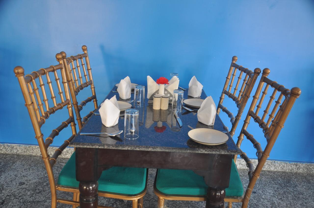 Hotel Eagle Nest Bharatpur Esterno foto